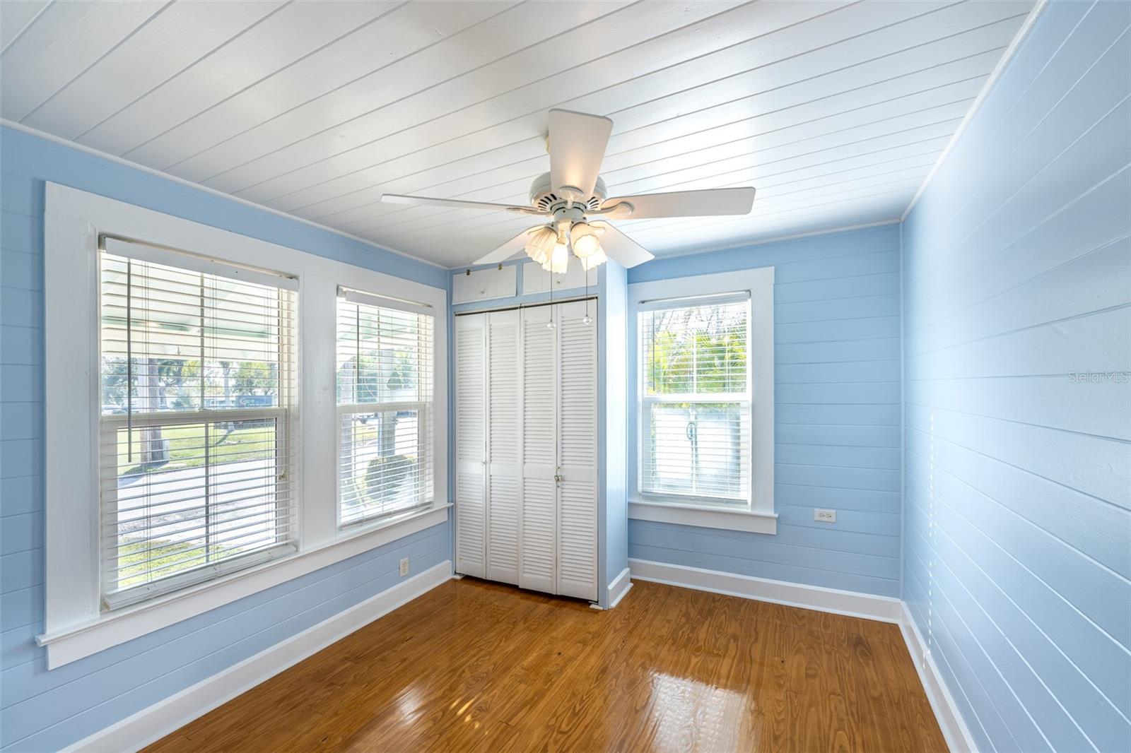 Image 24 of 35 For 12007 45th Avenue W