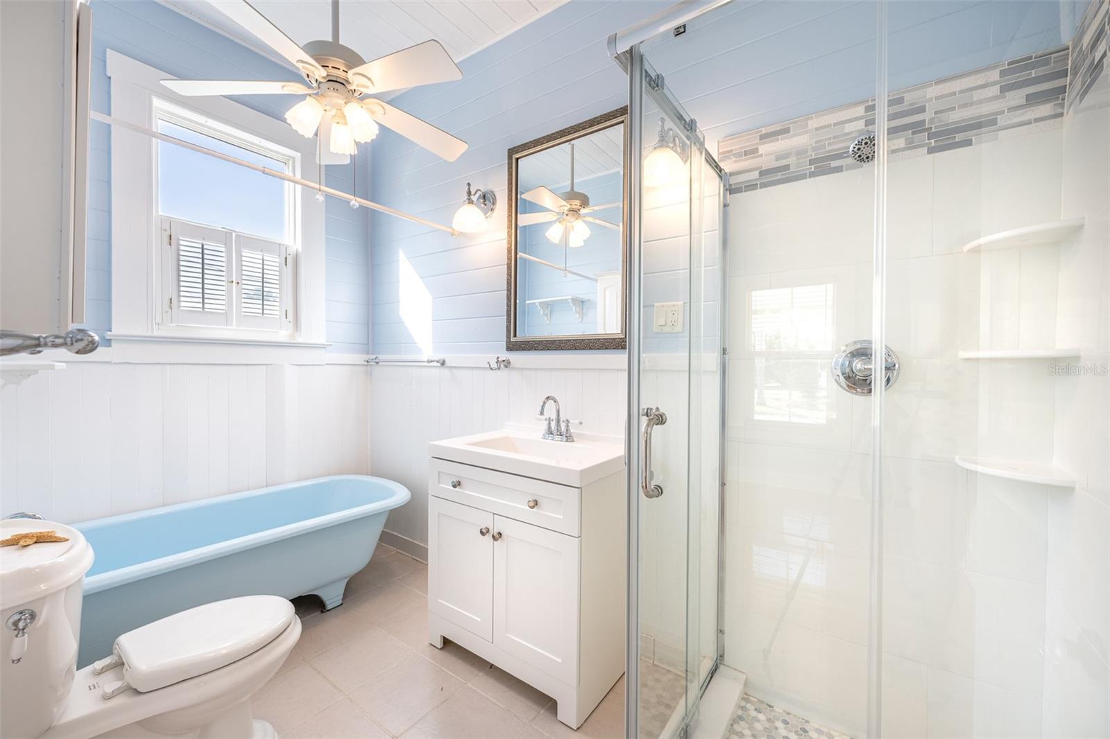 Image 28 of 35 For 12007 45th Avenue W