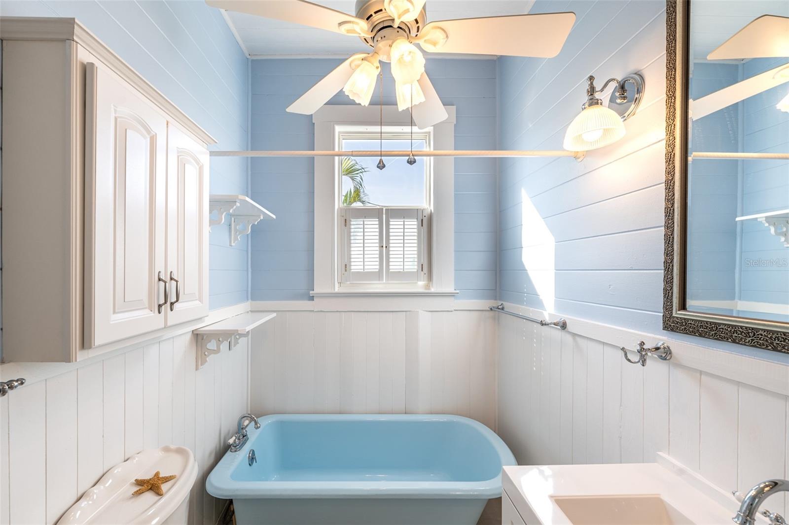 Image 29 of 35 For 12007 45th Avenue W