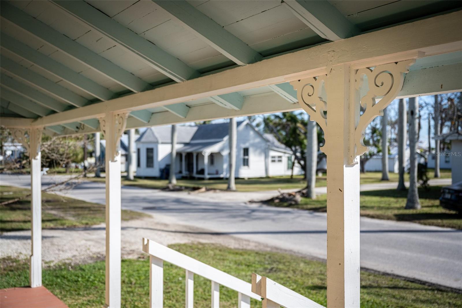 Image 5 of 35 For 12007 45th Avenue W