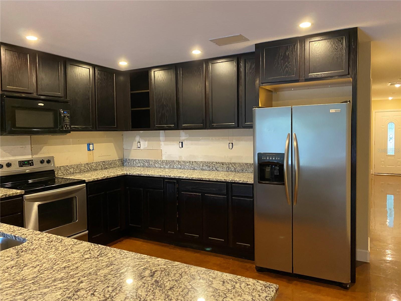 Image 11 of 21 For 2133 Bougainvillea Street