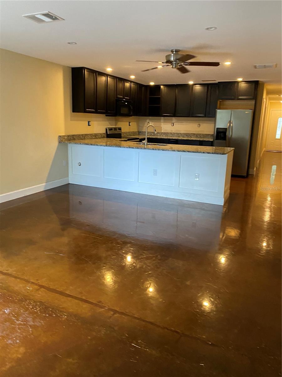 Image 12 of 21 For 2133 Bougainvillea Street