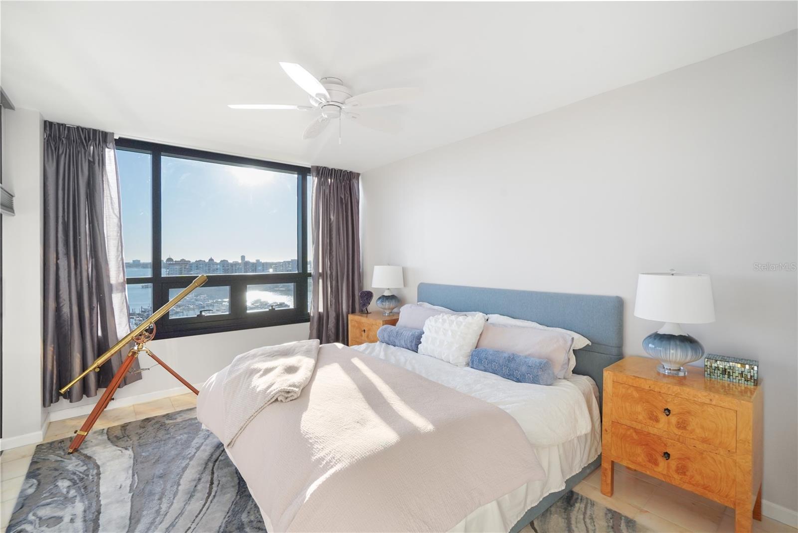 Image 23 of 42 For 1255 Gulfstream Avenue 1407