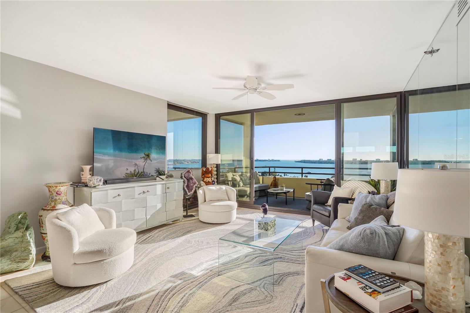 Image 6 of 42 For 1255 Gulfstream Avenue 1407