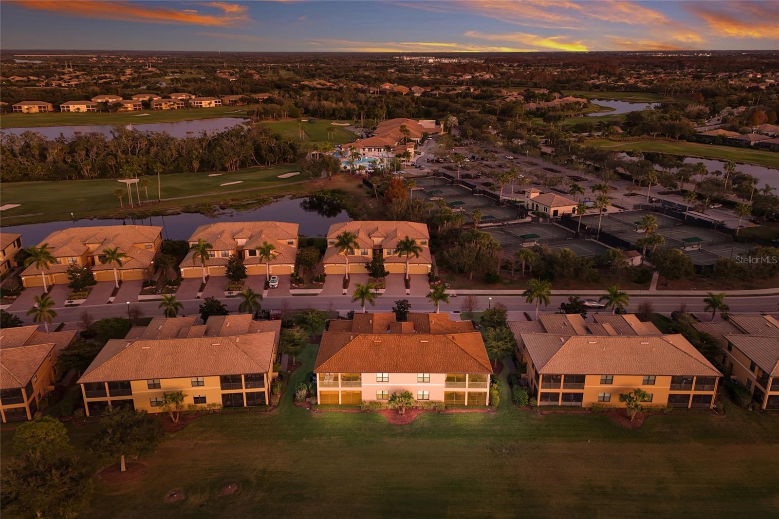 Image 31 of 74 For 7112 Grand Estuary Trail 104