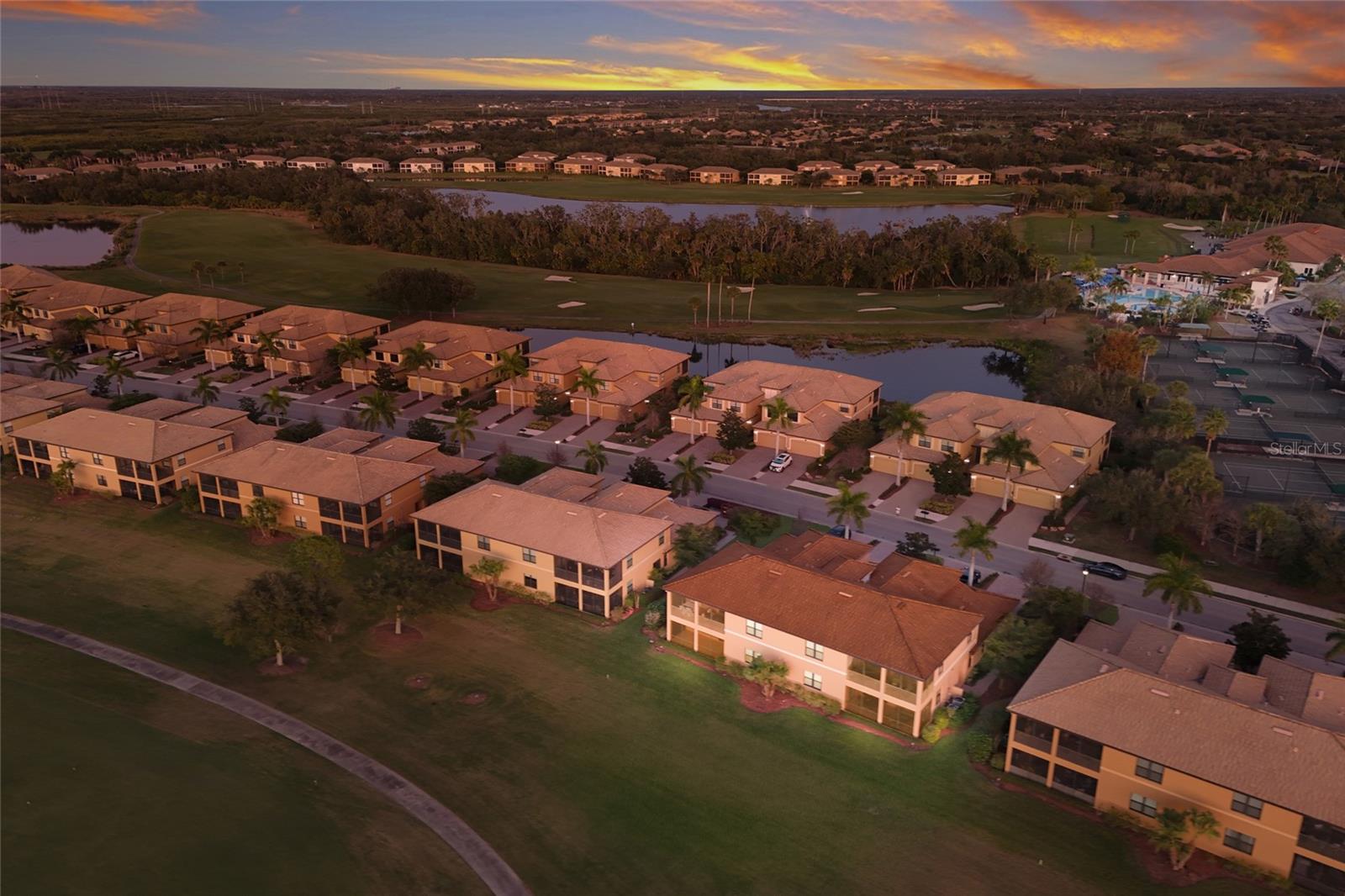 Image 32 of 74 For 7112 Grand Estuary Trail 104