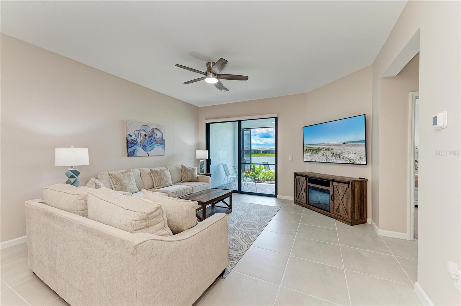 Image 12 of 97 For 14672 Misty Pond Loop