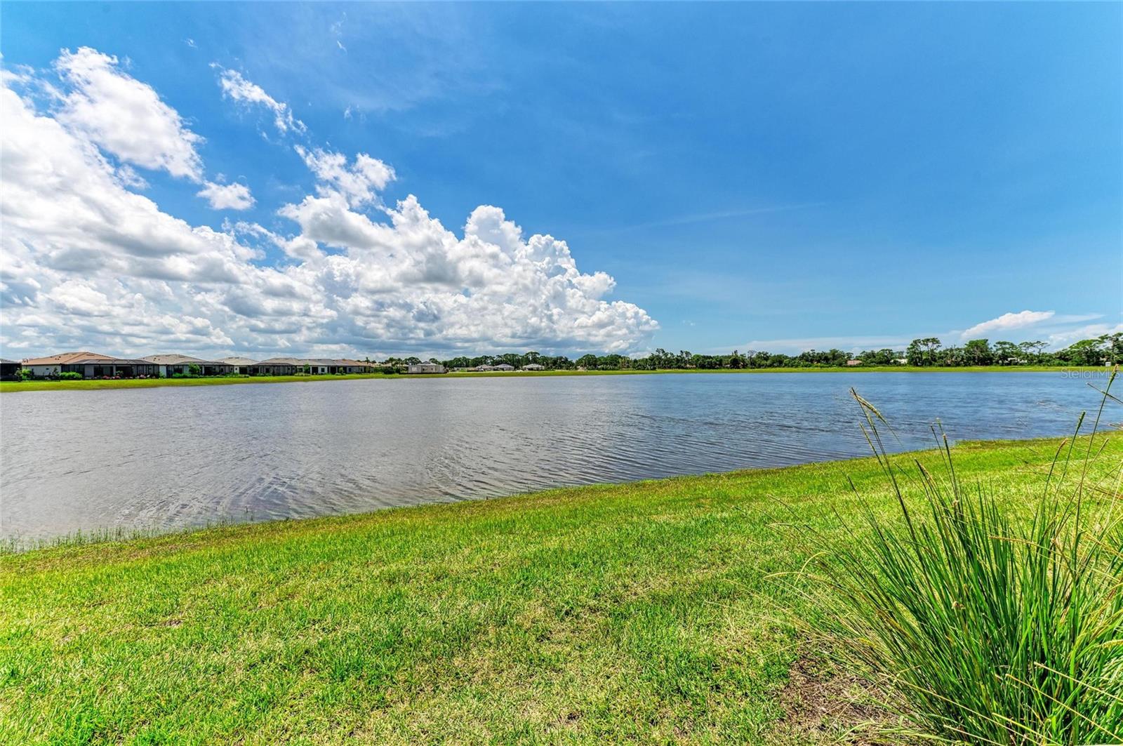 Image 18 of 97 For 14672 Misty Pond Loop