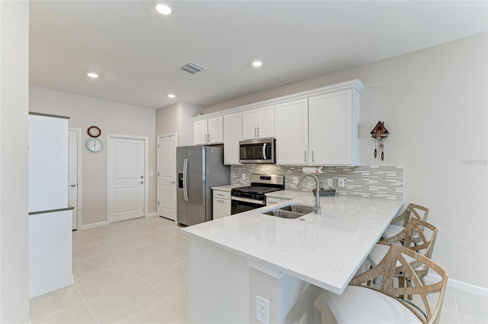 Image 25 of 97 For 14672 Misty Pond Loop