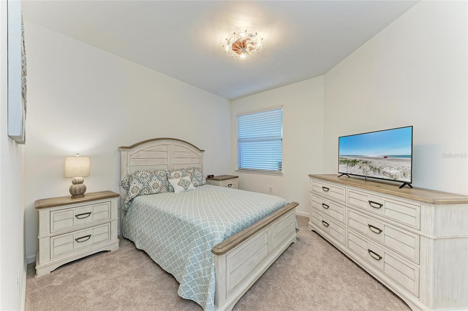 Image 36 of 97 For 14672 Misty Pond Loop