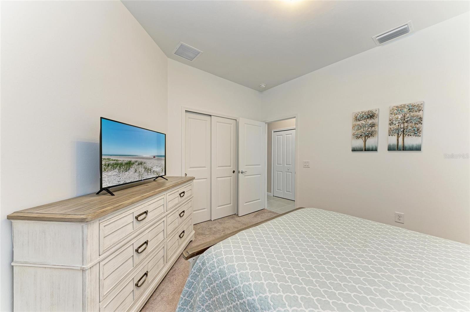 Image 37 of 97 For 14672 Misty Pond Loop