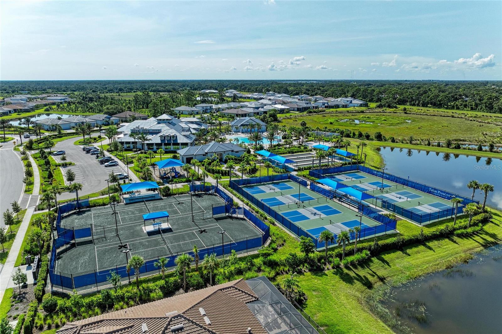 Image 50 of 97 For 14672 Misty Pond Loop