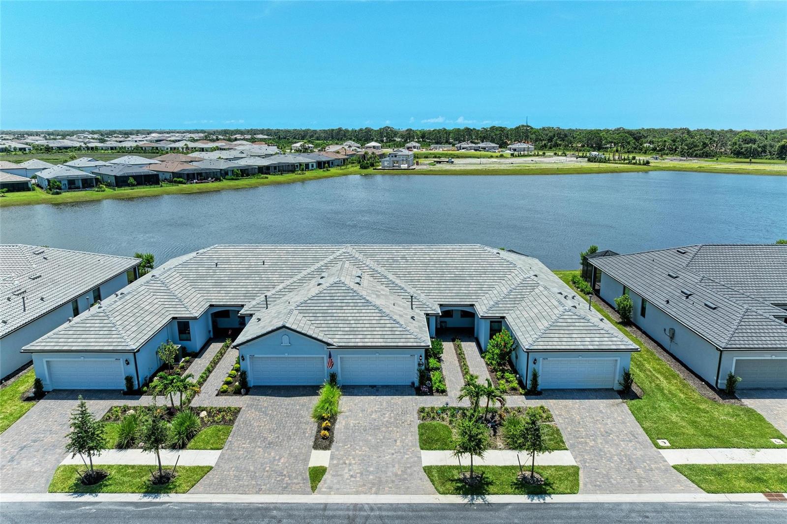 Image 6 of 97 For 14672 Misty Pond Loop