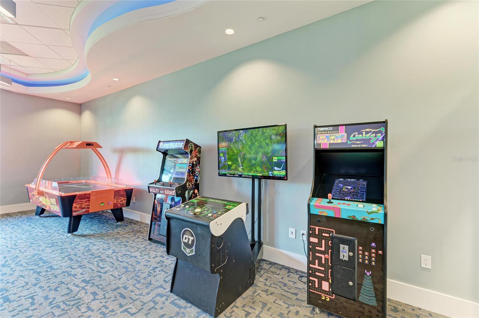 Image 66 of 97 For 14672 Misty Pond Loop