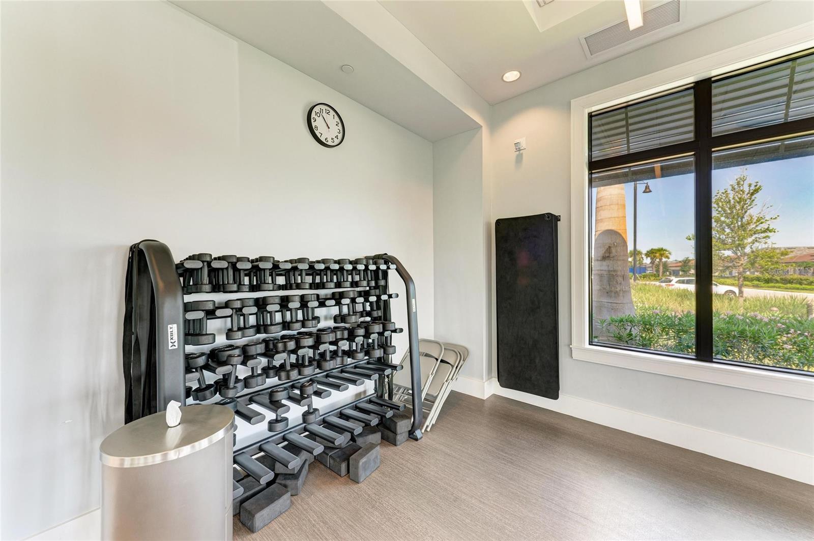 Image 72 of 97 For 14672 Misty Pond Loop