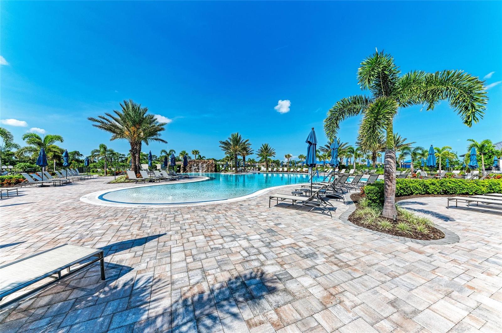 Image 76 of 97 For 14672 Misty Pond Loop