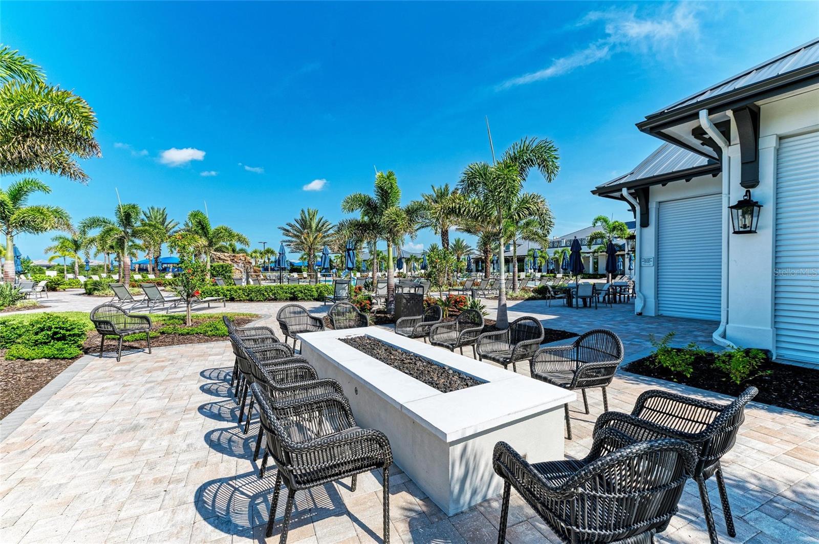 Image 84 of 97 For 14672 Misty Pond Loop