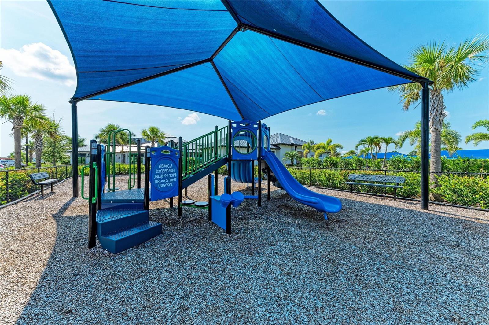 Image 90 of 97 For 14672 Misty Pond Loop