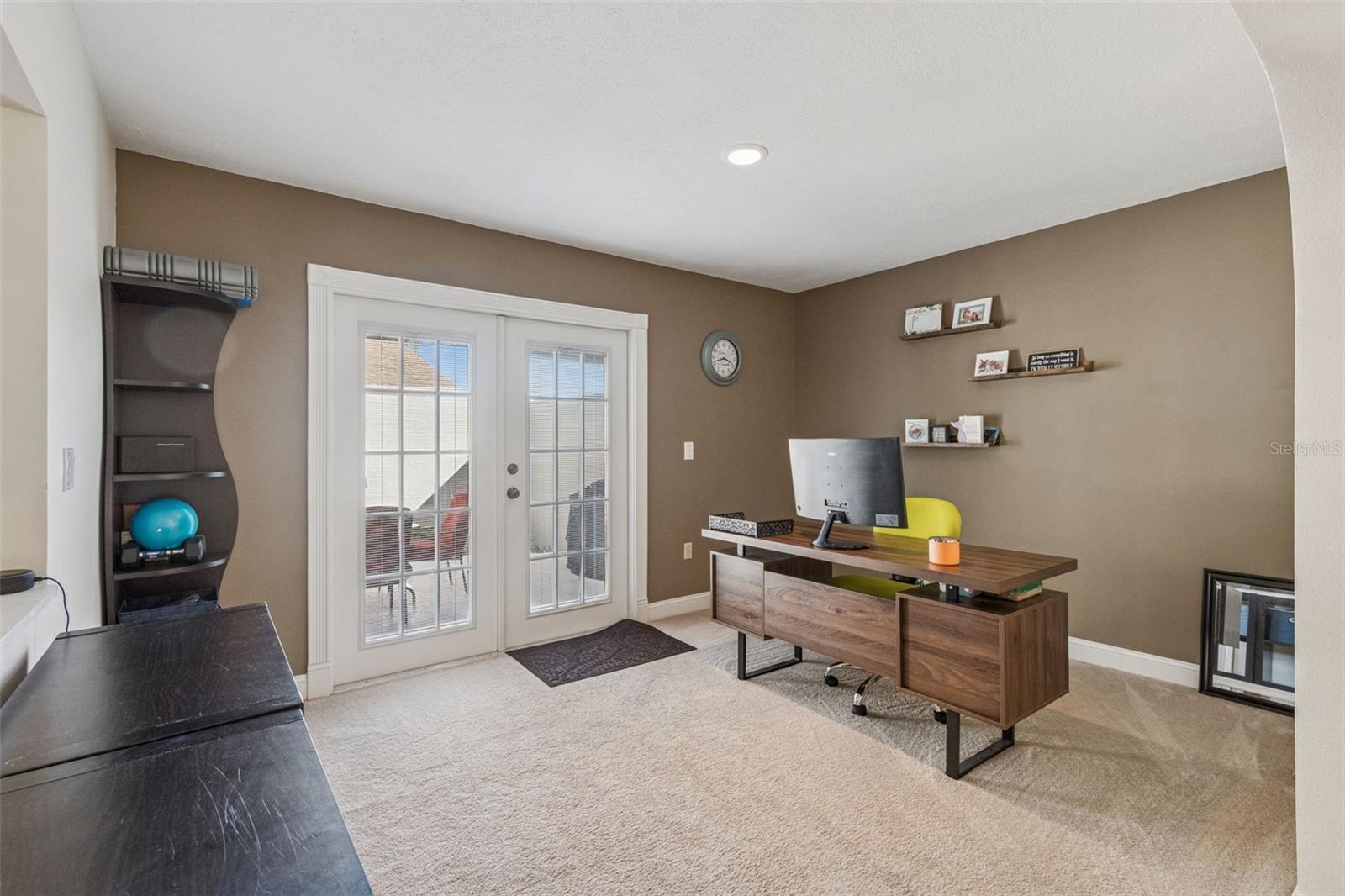 Image 21 of 51 For 4181 Center Pointe Circle 91b