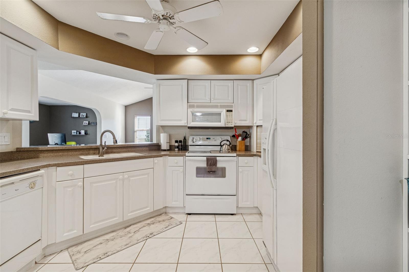 Image 23 of 51 For 4181 Center Pointe Circle 91b