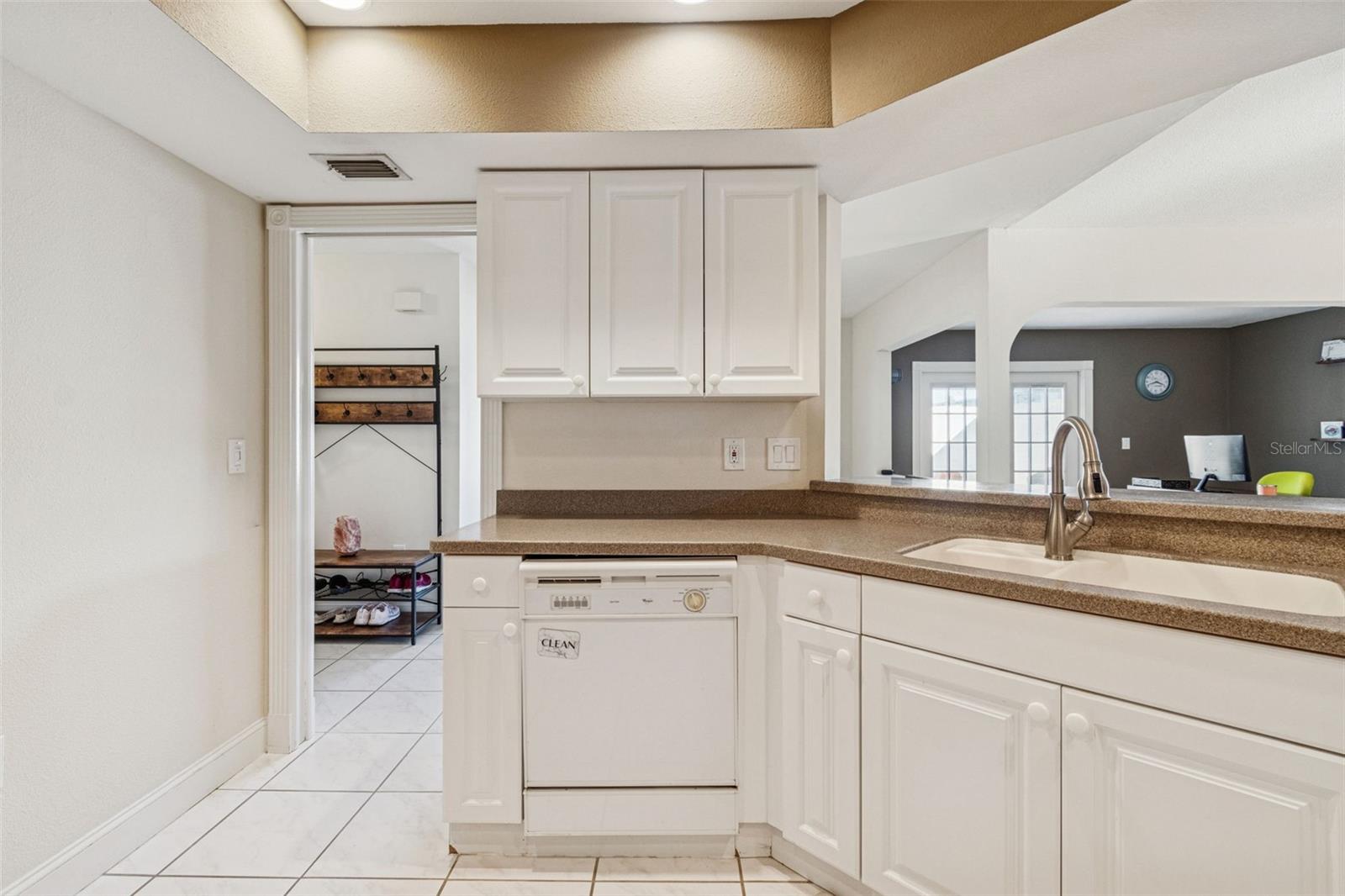 Image 24 of 51 For 4181 Center Pointe Circle 91b