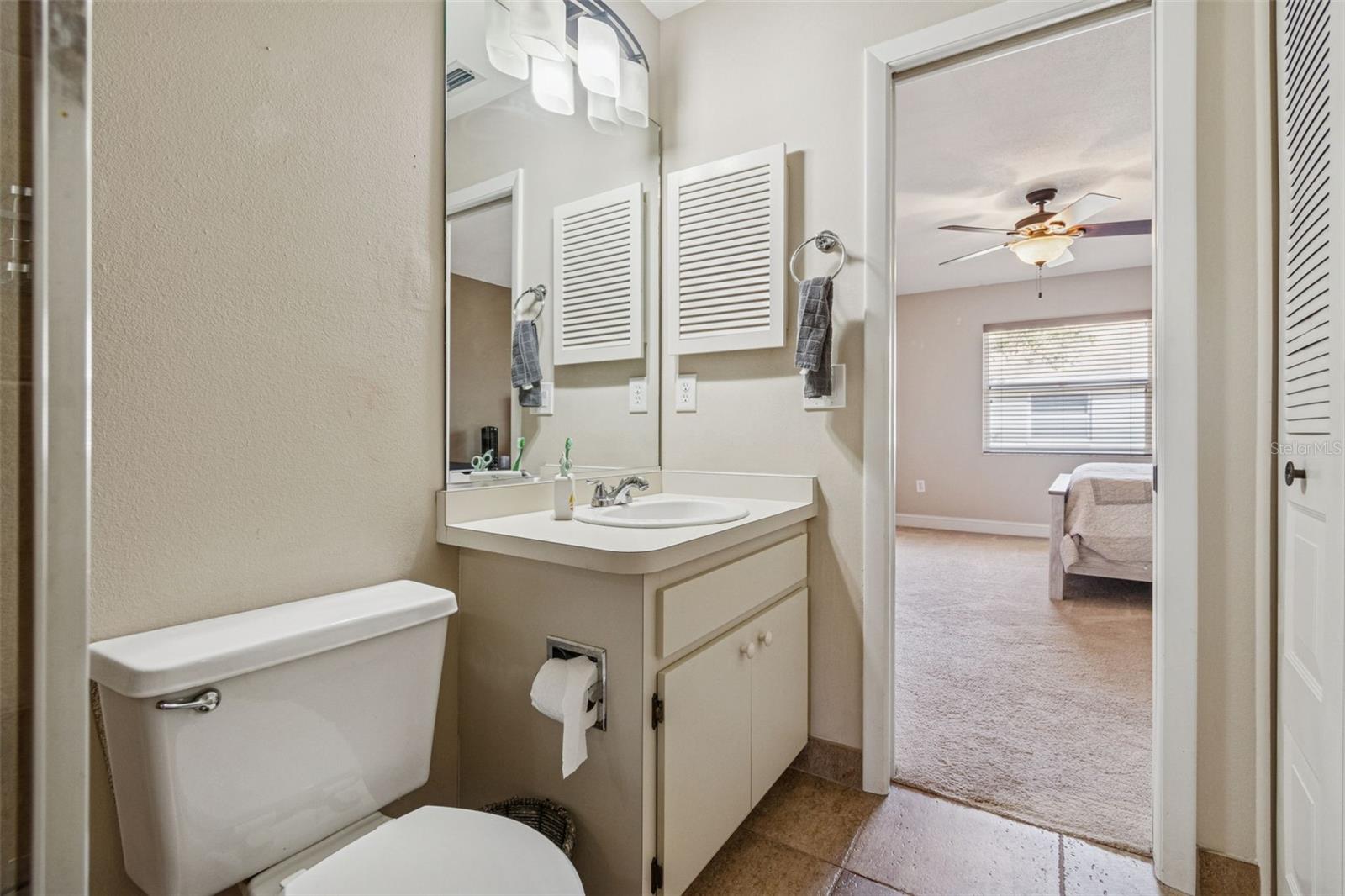 Image 38 of 51 For 4181 Center Pointe Circle 91b