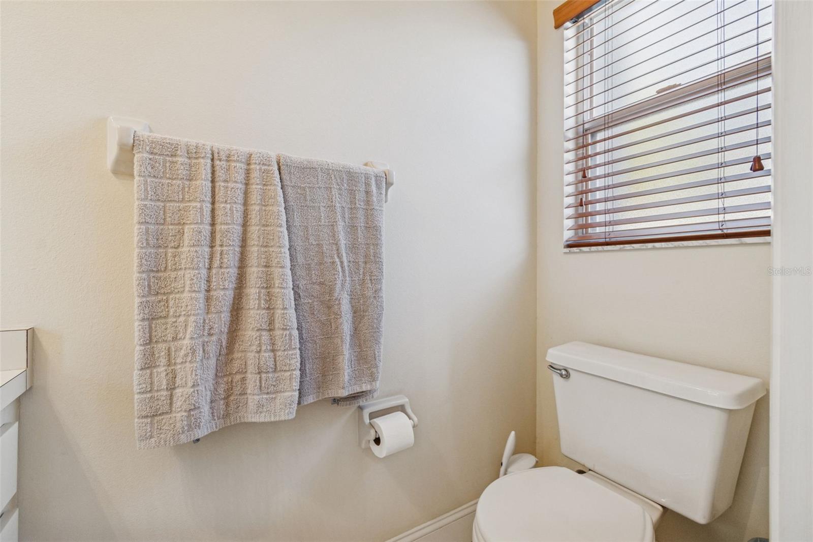 Image 8 of 51 For 4181 Center Pointe Circle 91b