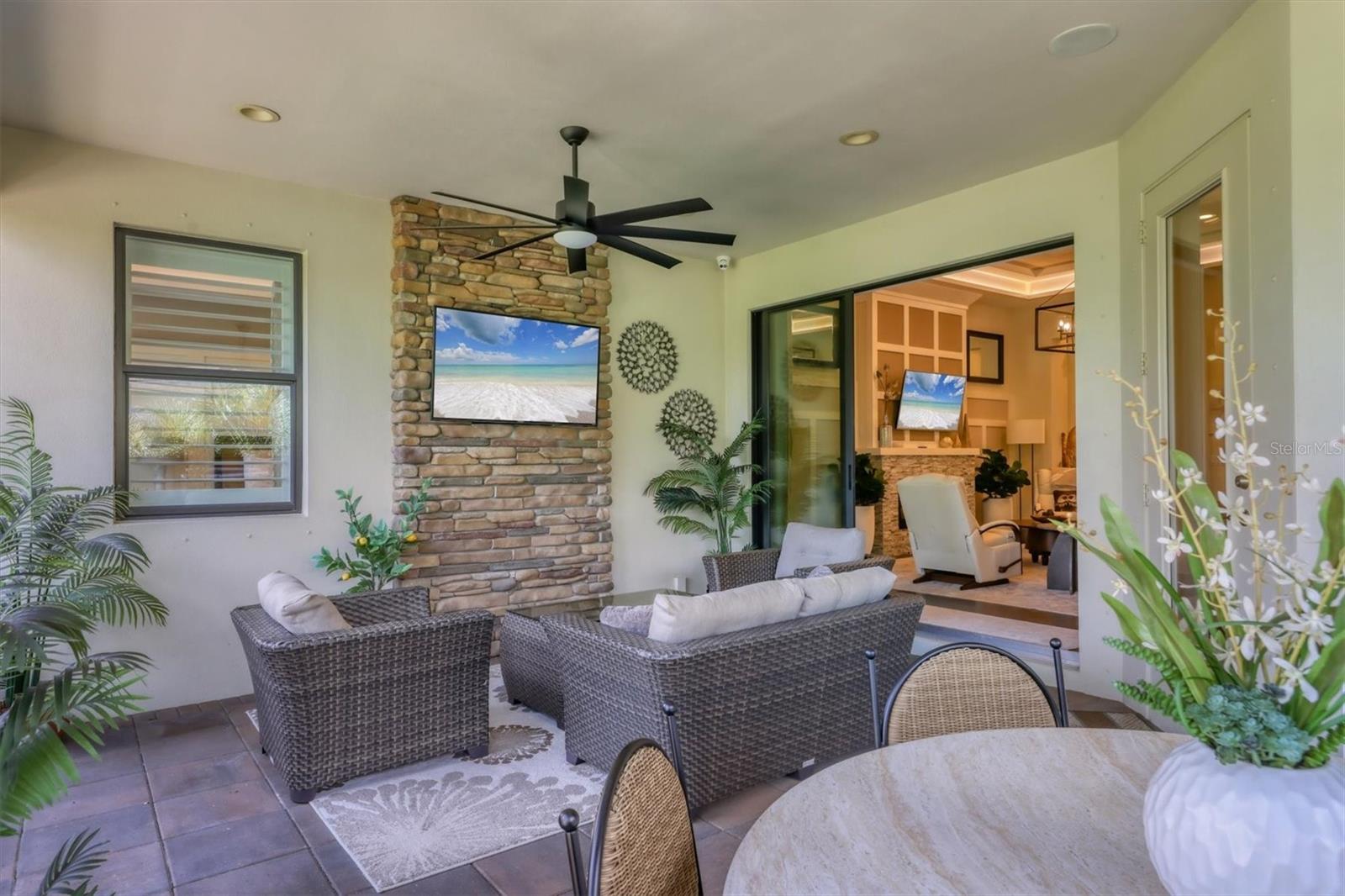 Image 26 of 62 For 895 Seascape Place