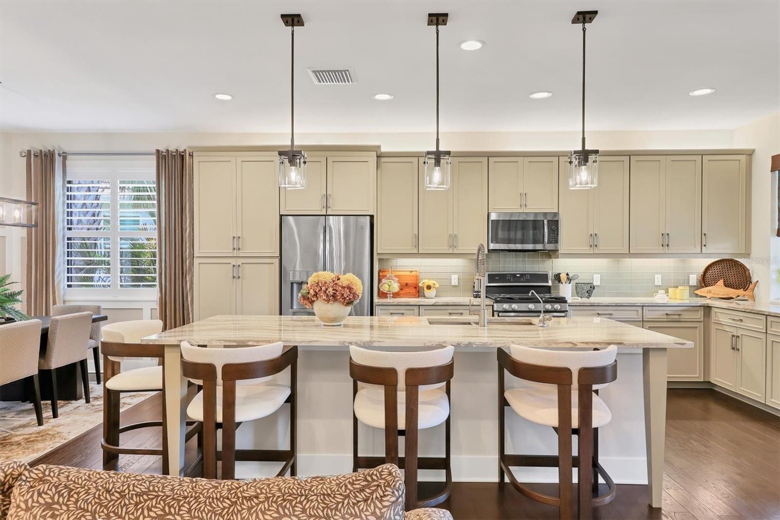 Image 8 of 62 For 895 Seascape Place