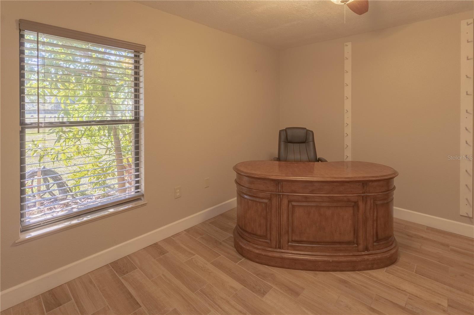 Image 20 of 30 For 22204 27th Avenue E