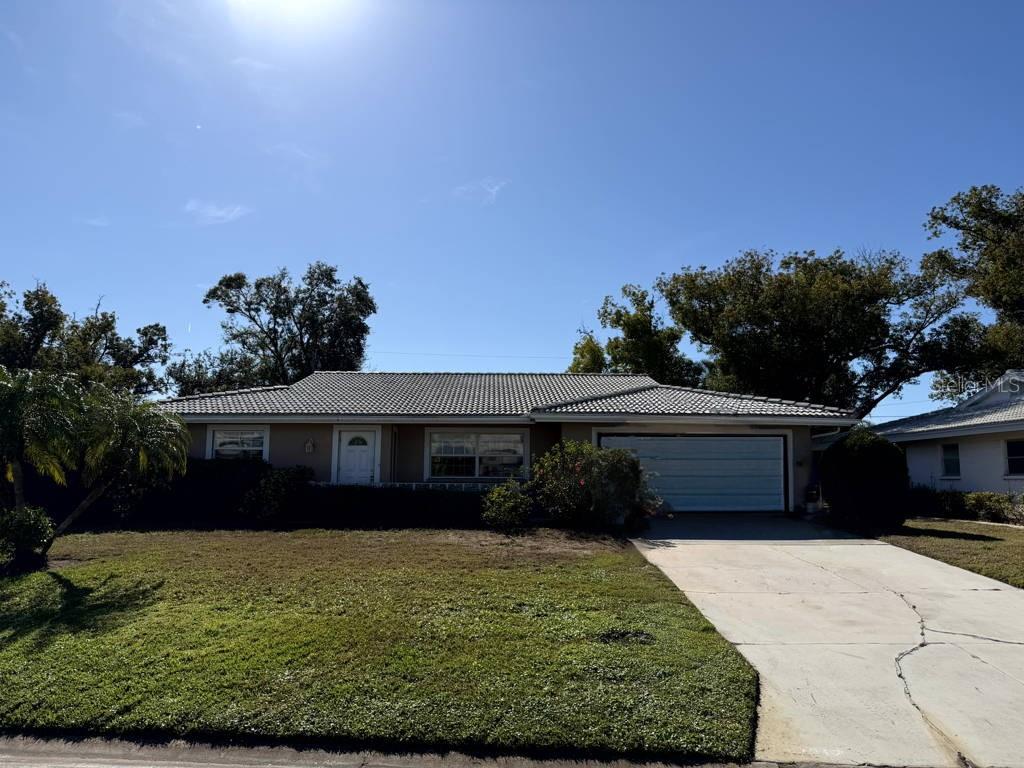 Image 2 of 35 For 3312 Spring Mill Circle