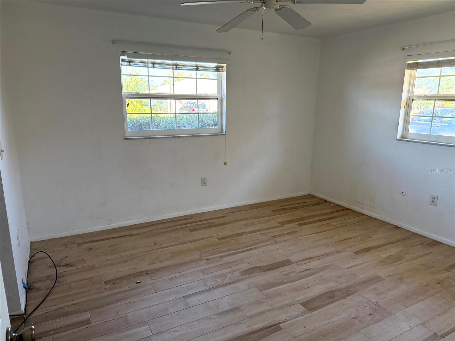 Image 29 of 35 For 3312 Spring Mill Circle