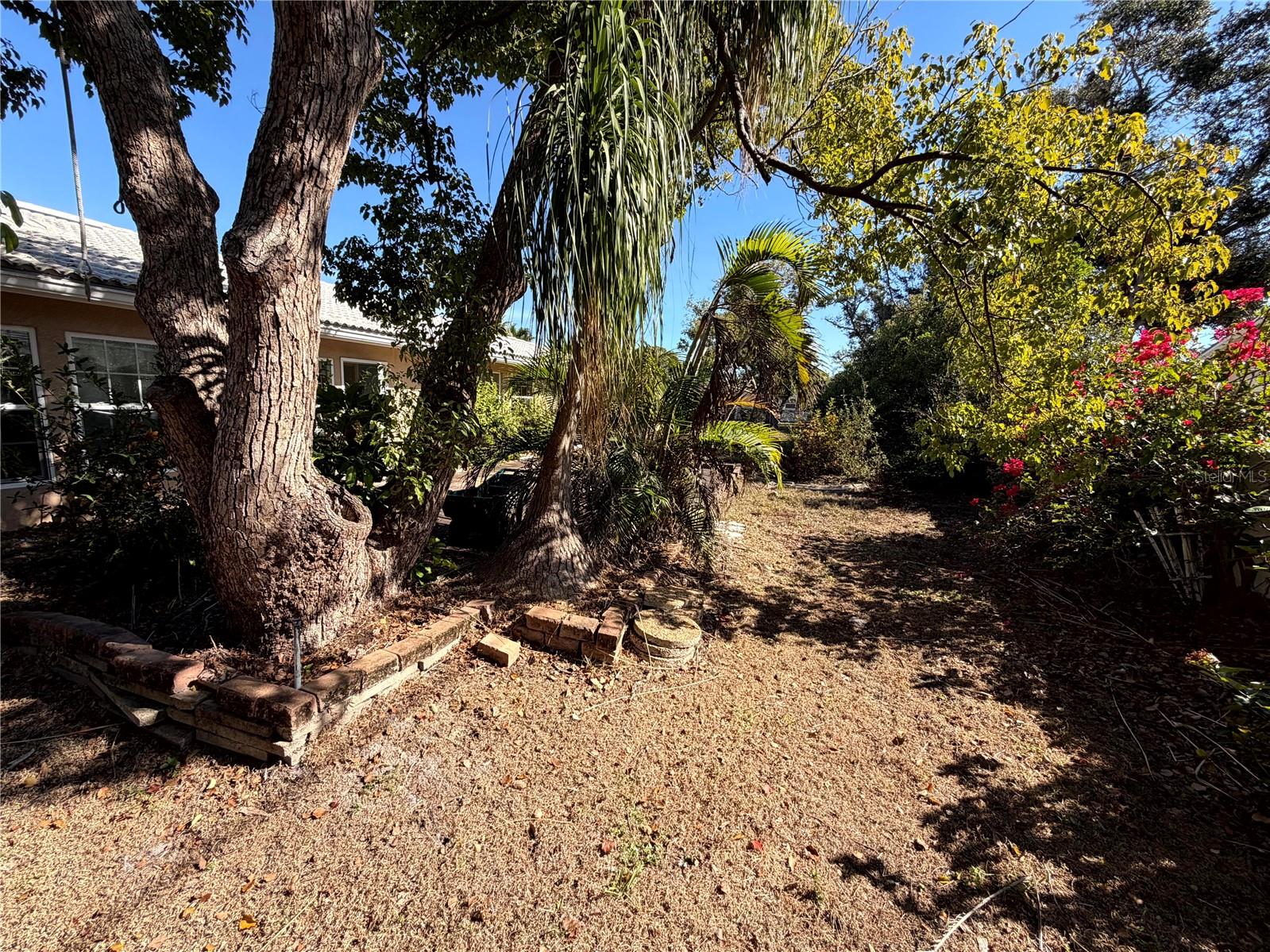 Image 31 of 35 For 3312 Spring Mill Circle