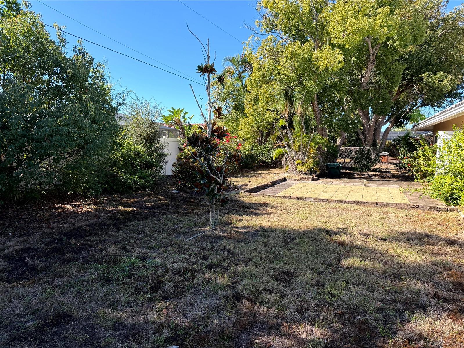 Image 32 of 35 For 3312 Spring Mill Circle