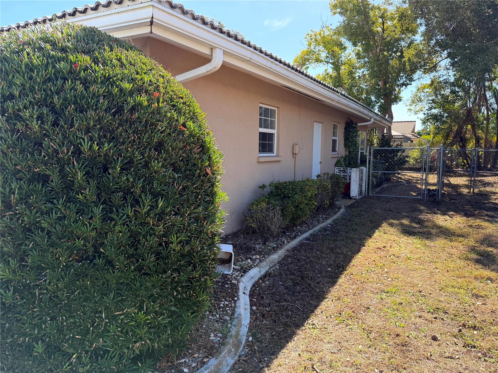 Image 5 of 35 For 3312 Spring Mill Circle