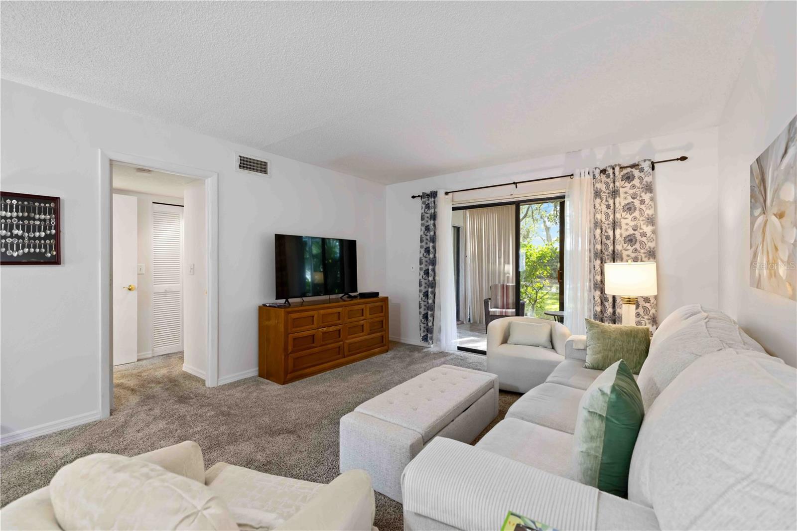 Image 16 of 30 For 7847 Eagle Creek Drive