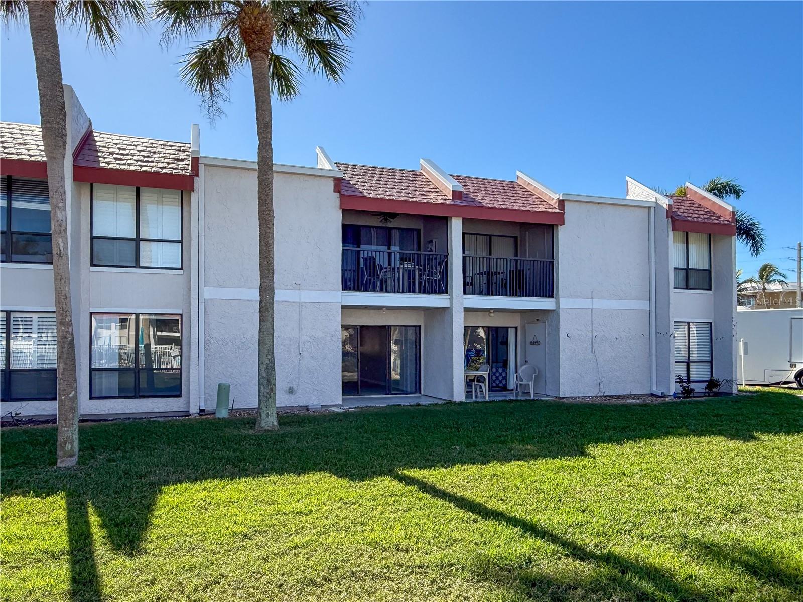 Image 23 of 54 For 1801 Gulf Drive N 160