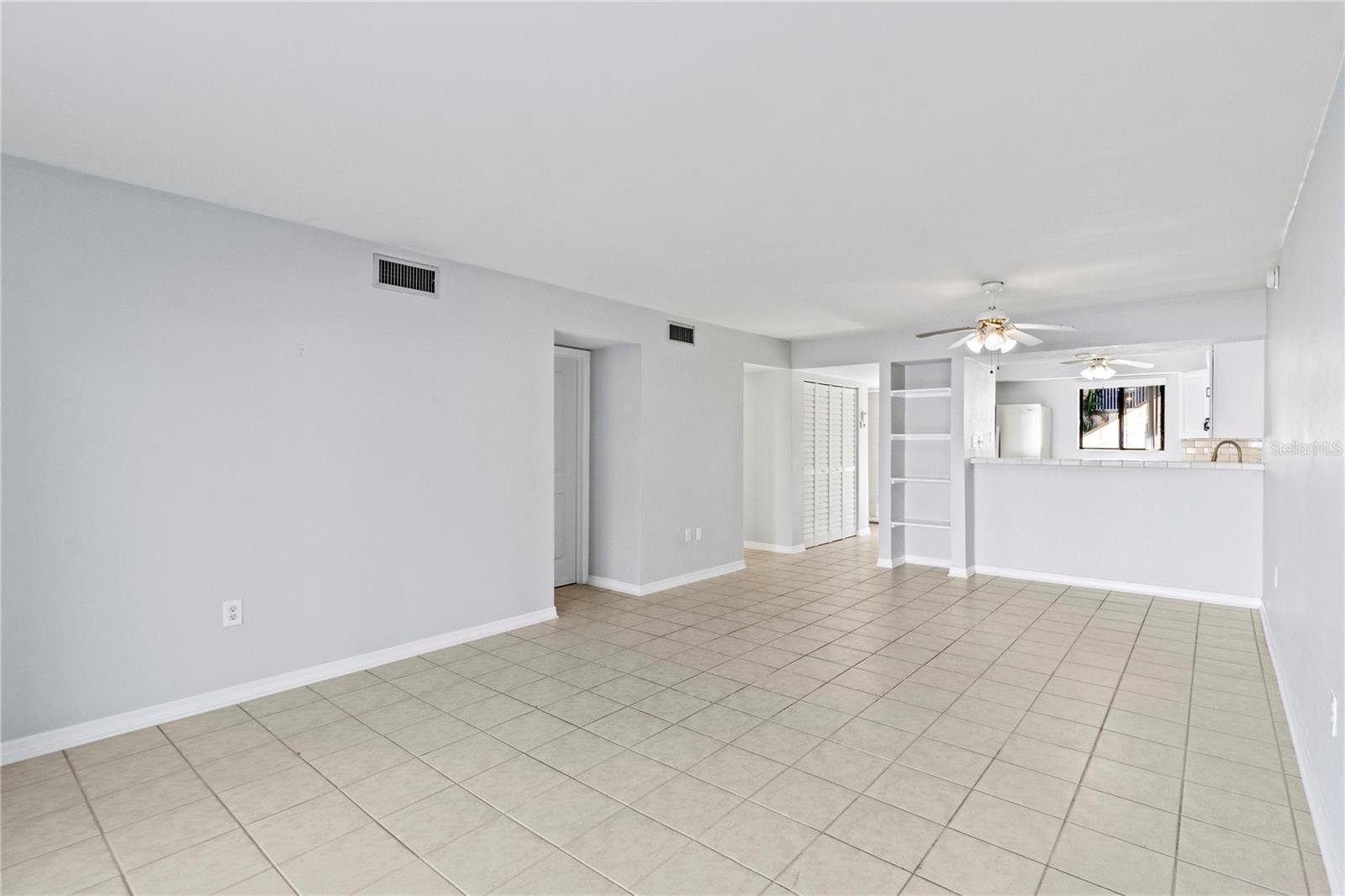 Image 39 of 54 For 1801 Gulf Drive N 160