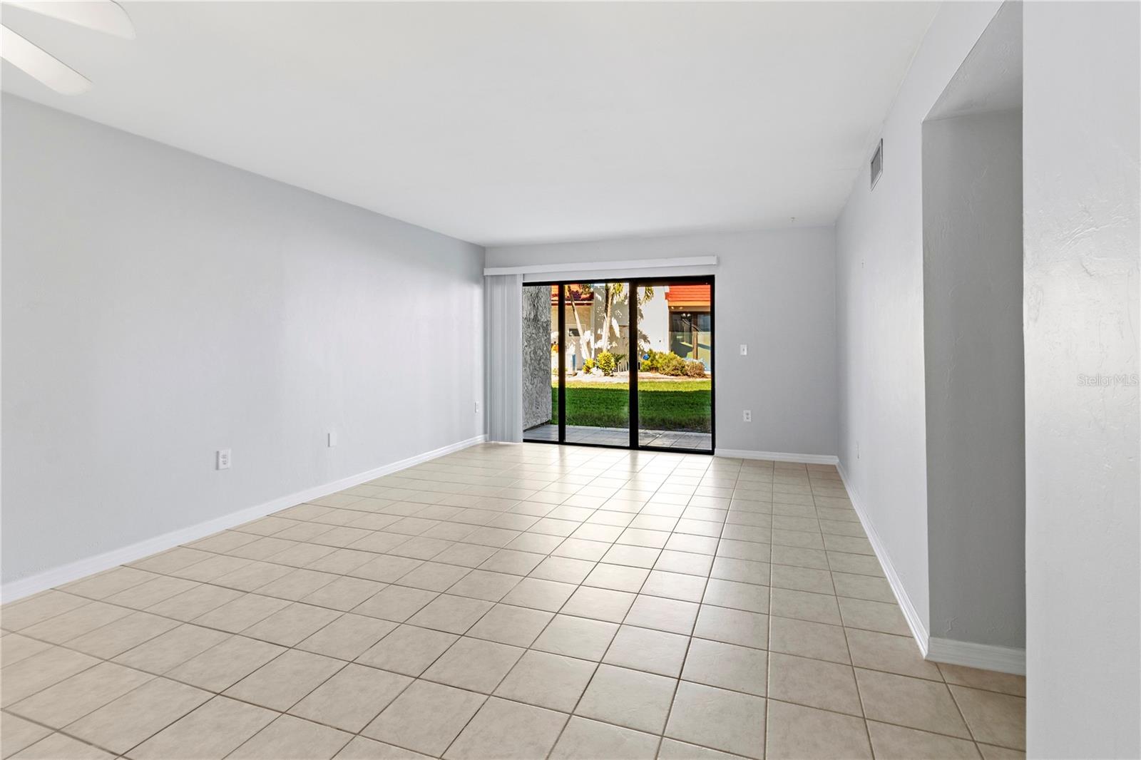 Image 49 of 54 For 1801 Gulf Drive N 160