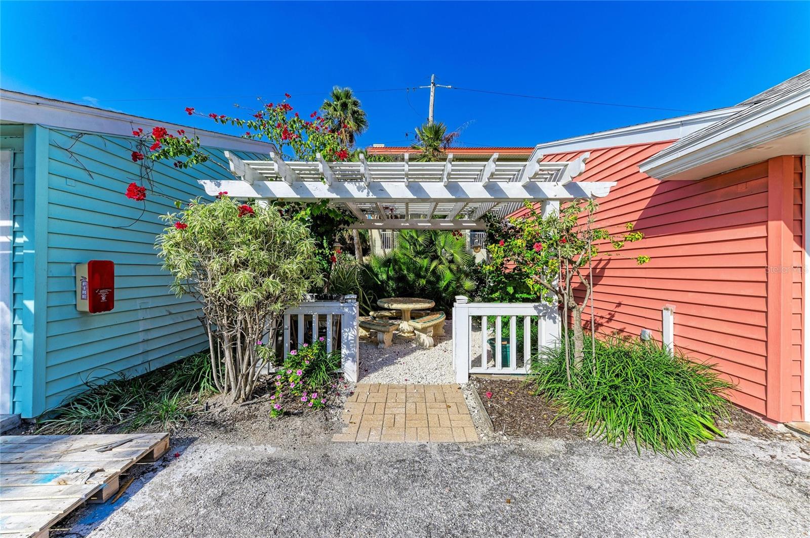 Image 21 of 45 For 1603 Gulf Dr N  7