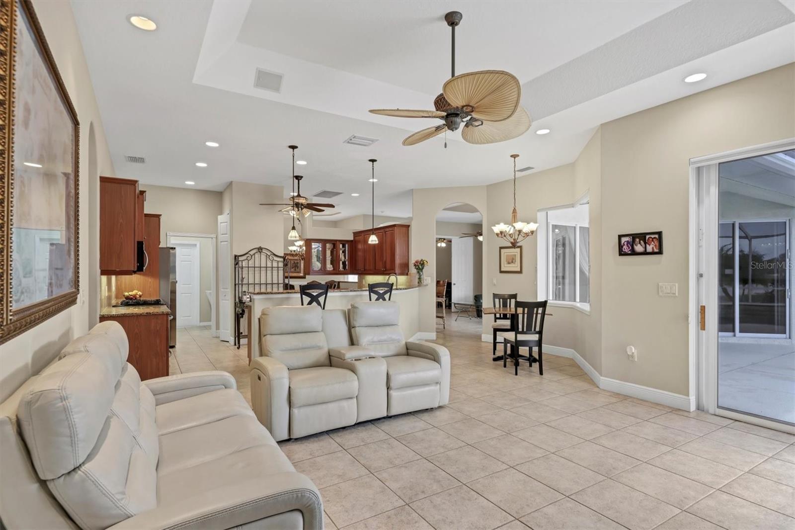 Image 12 of 55 For 146 Willow Bend Way