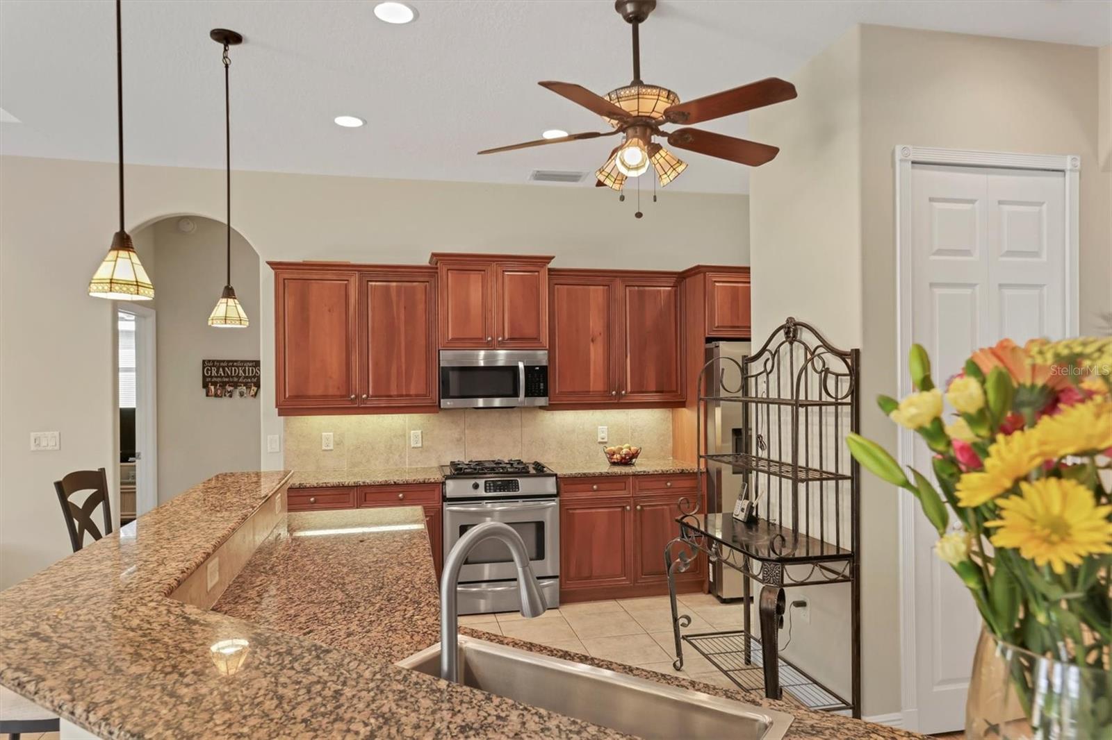 Image 17 of 55 For 146 Willow Bend Way