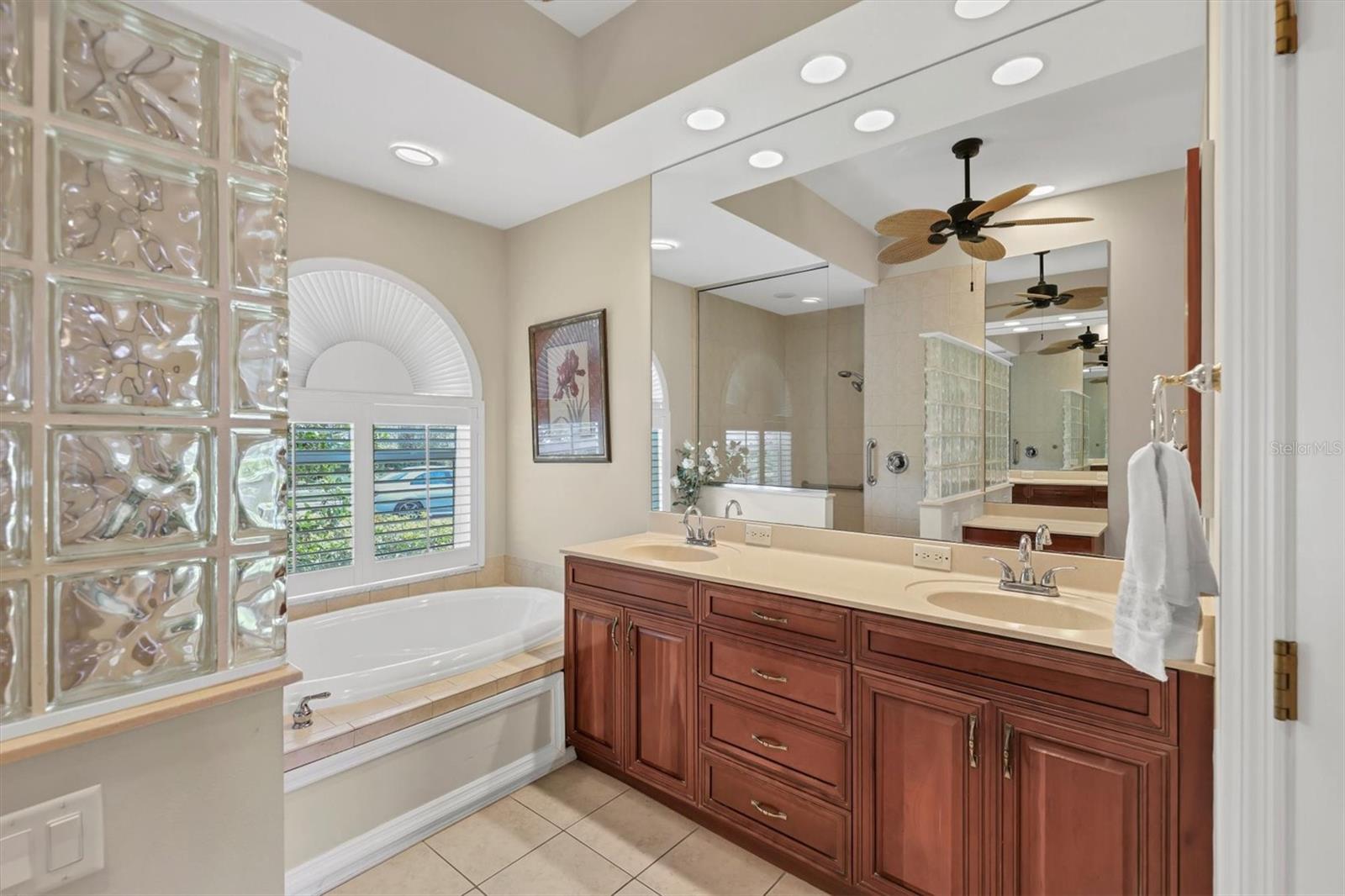 Image 34 of 55 For 146 Willow Bend Way