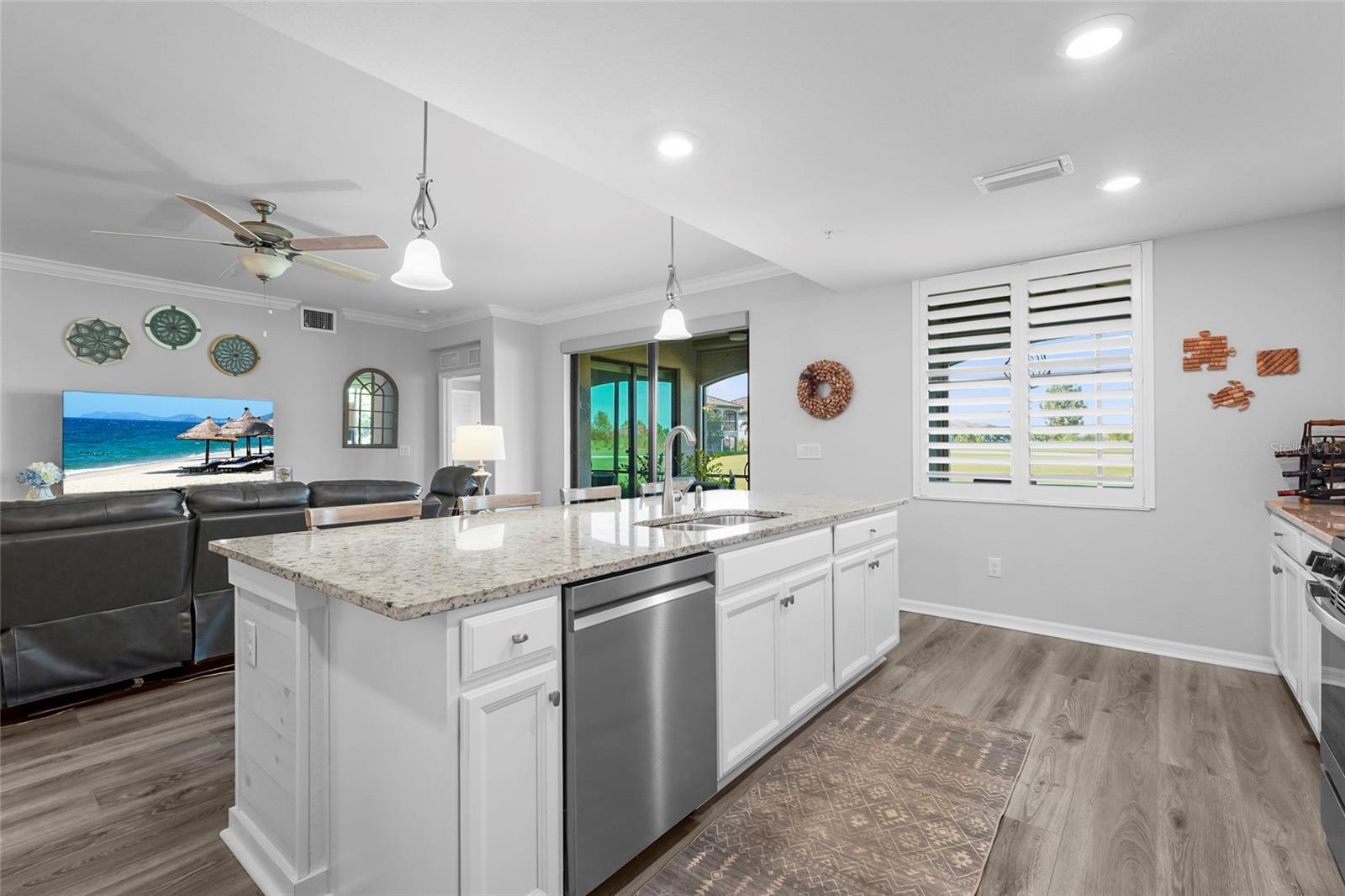 Image 23 of 87 For 6086 Worsham Lane 104