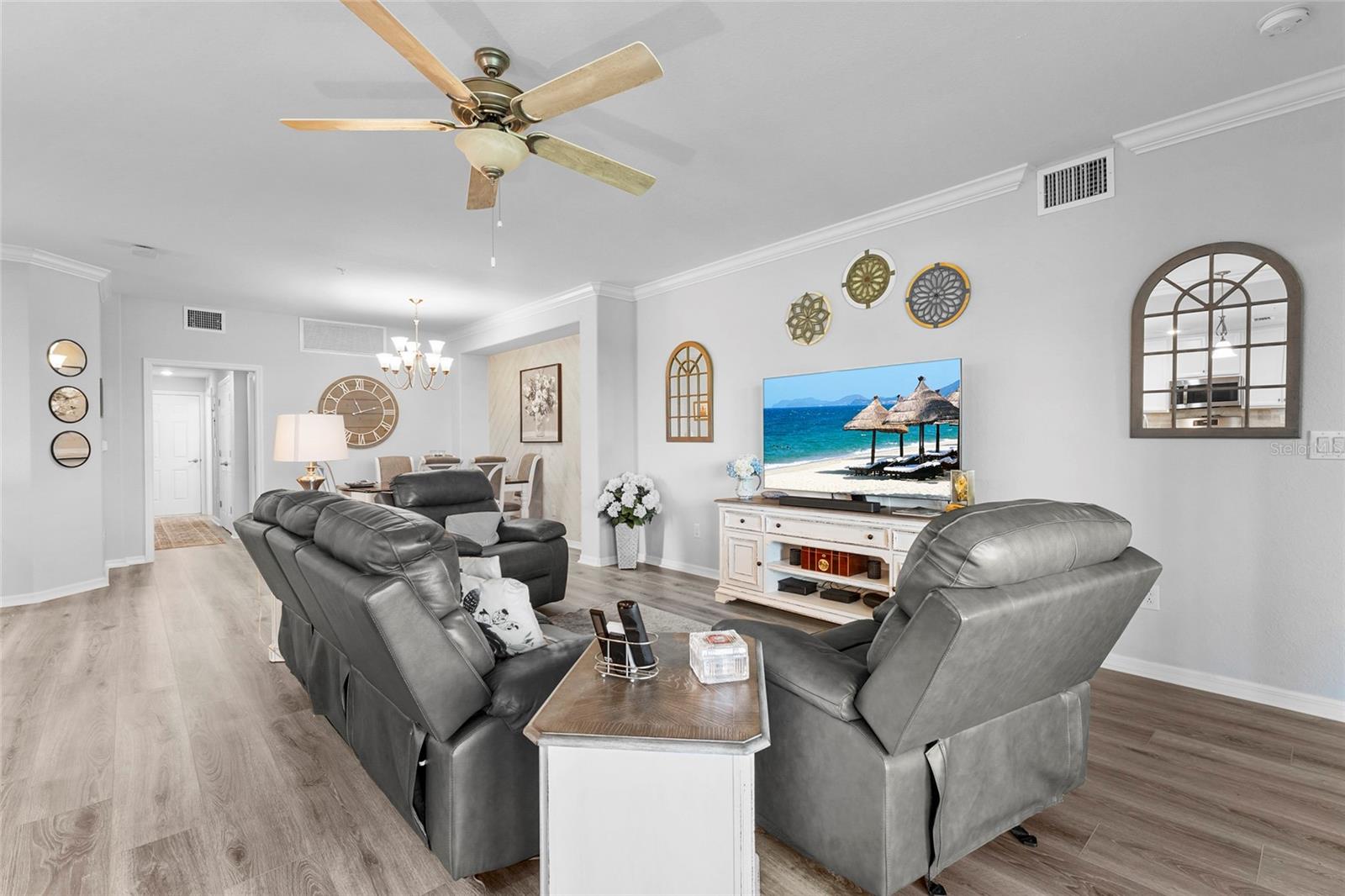 Image 27 of 87 For 6086 Worsham Lane 104