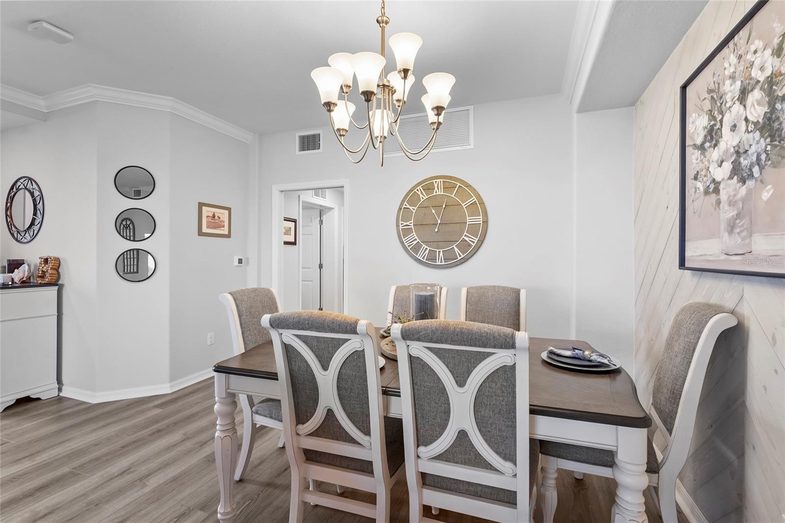 Image 29 of 87 For 6086 Worsham Lane 104