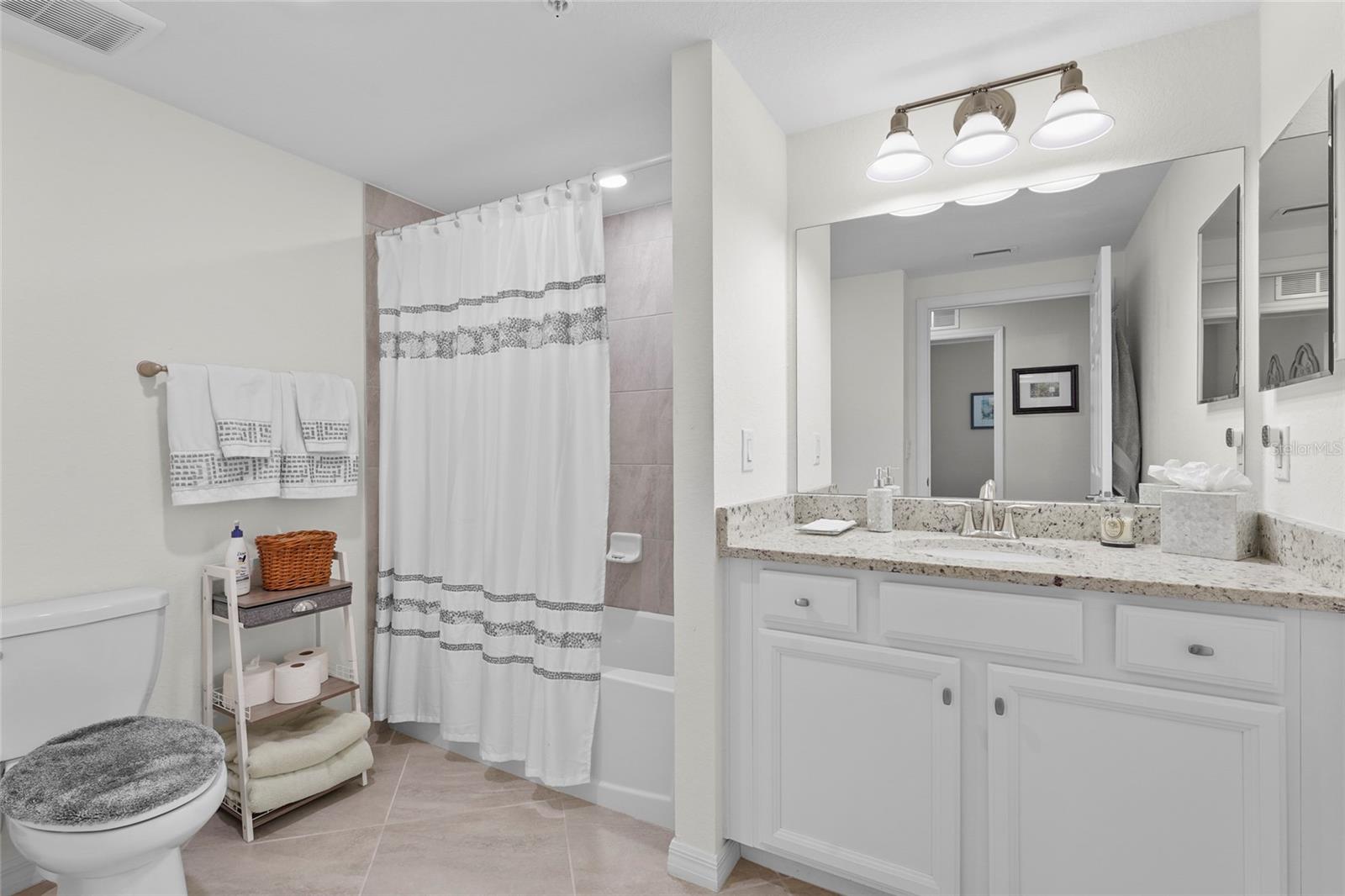 Image 37 of 87 For 6086 Worsham Lane 104