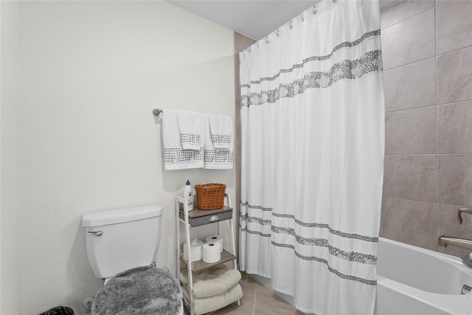 Image 38 of 87 For 6086 Worsham Lane 104