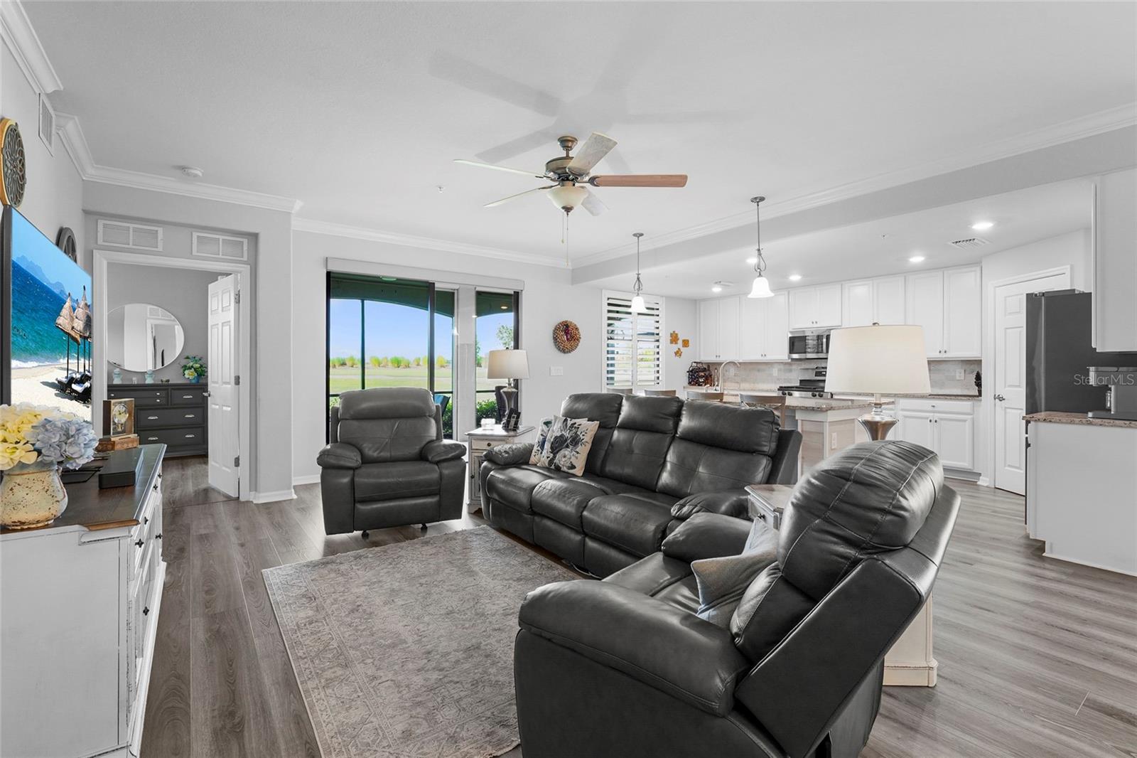 Image 4 of 87 For 6086 Worsham Lane 104