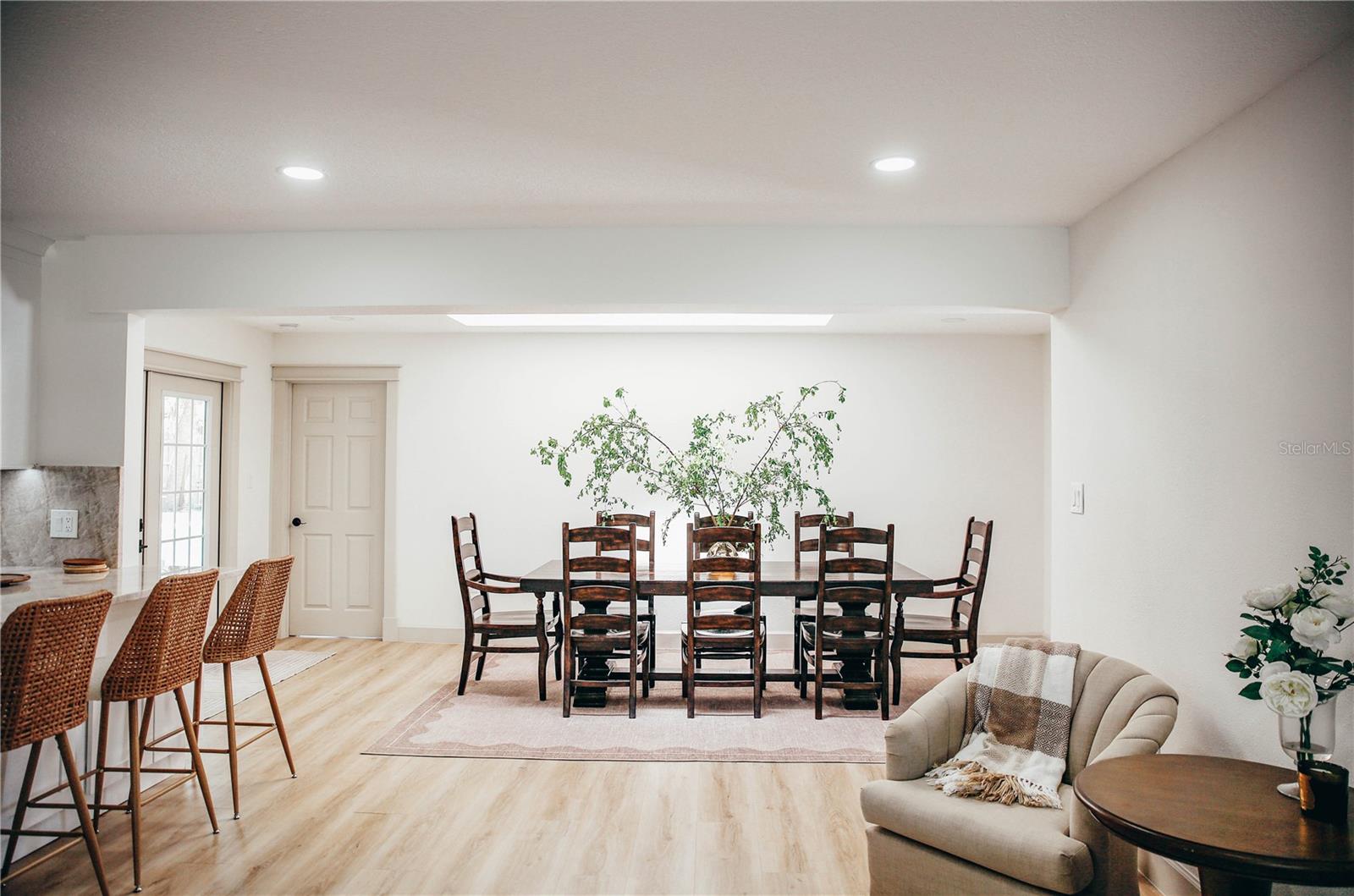 Image 14 of 59 For 4646 Gleason Avenue